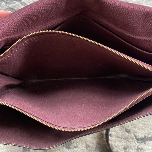 Louis Vuitton LV HOXTON GM purse handbag clutch crossbody - Picture 11 of 16